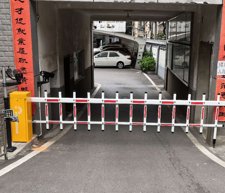 武漢市蔡甸區(qū)人力資源和社會保障局車牌識別系統(tǒng)改造升級完成。